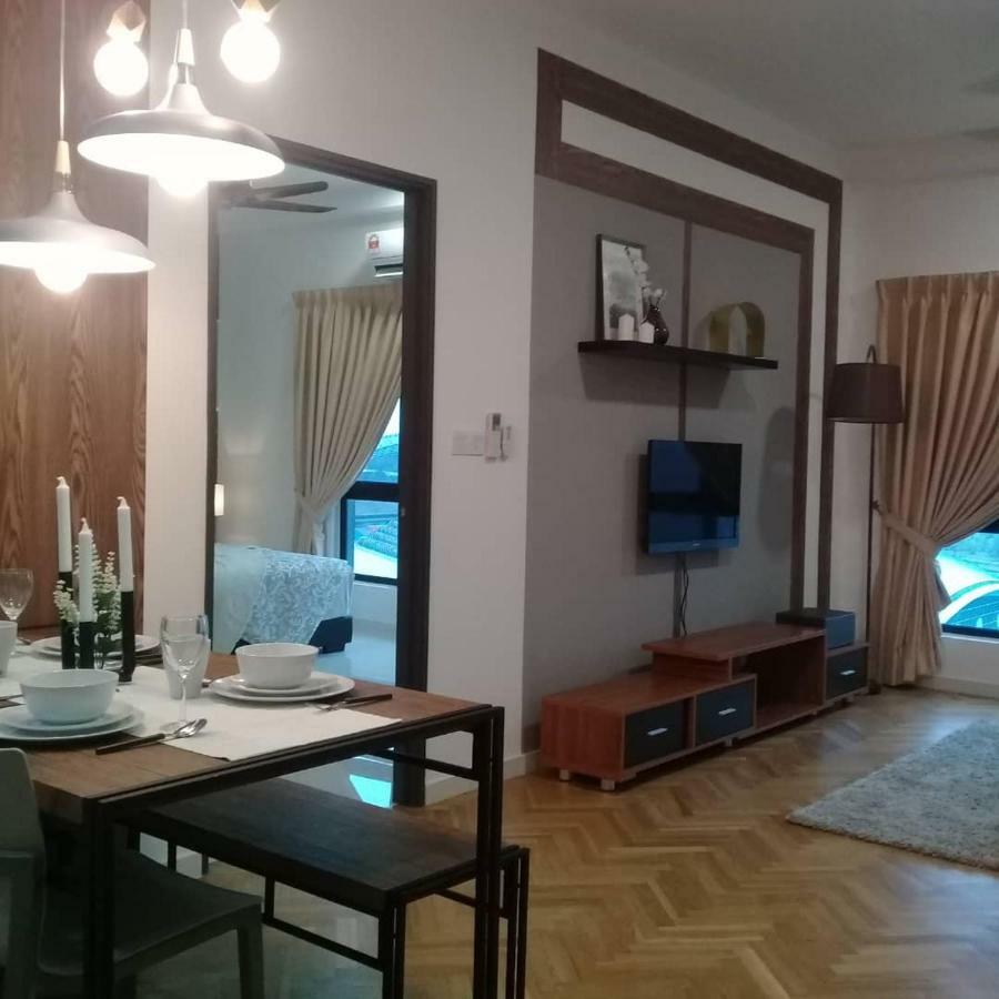Adore Homestay@Emira Seksyen 13 Shah Alam, Msu, Stadium, Aeon Mall المظهر الخارجي الصورة